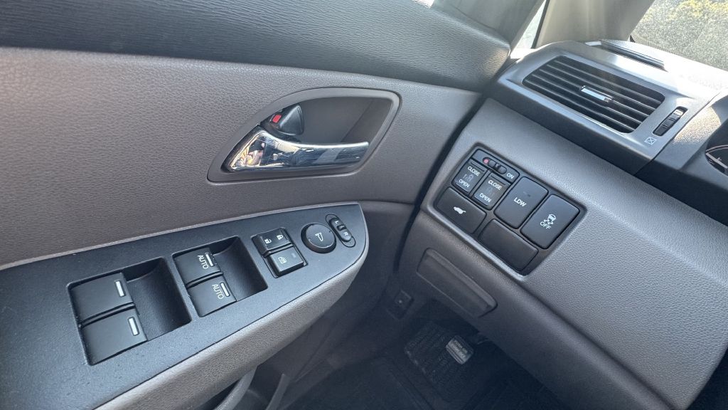Photo 16 of this HONDA ODYSSEY