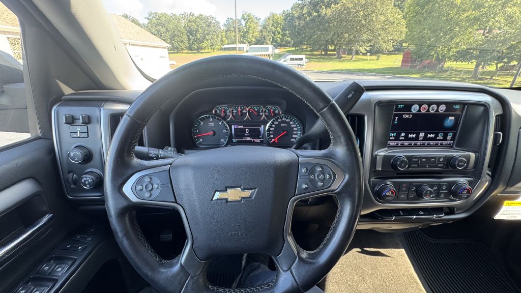 Photo 11 of this CHEVROLET SILVERADO 1500