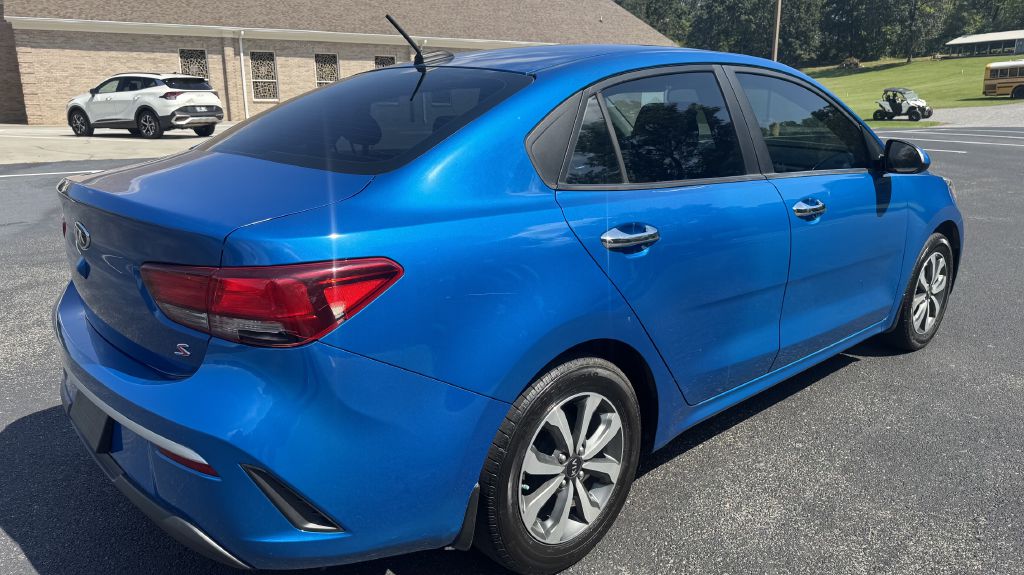 Photo 3 of this KIA RIO