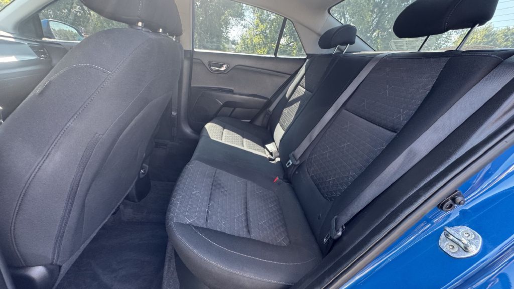 Photo 6 of this KIA RIO