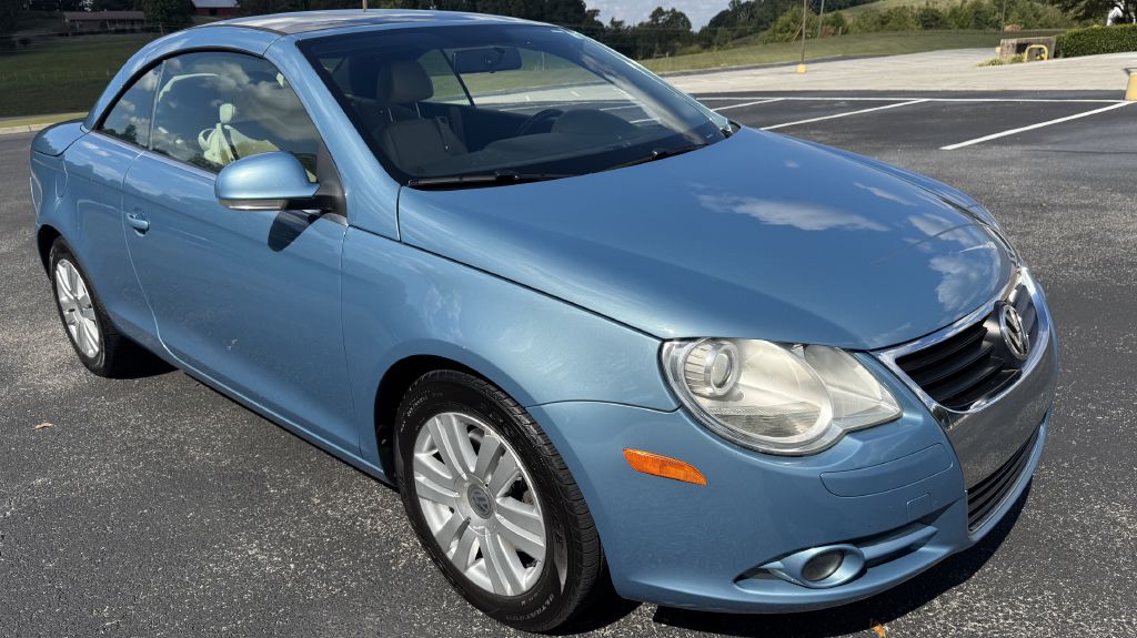 Photo 2 of this VOLKSWAGEN EOS