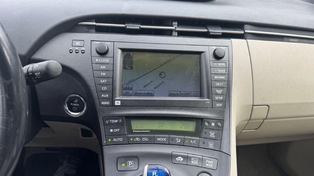 Photo 11 of this TOYOTA PRIUS