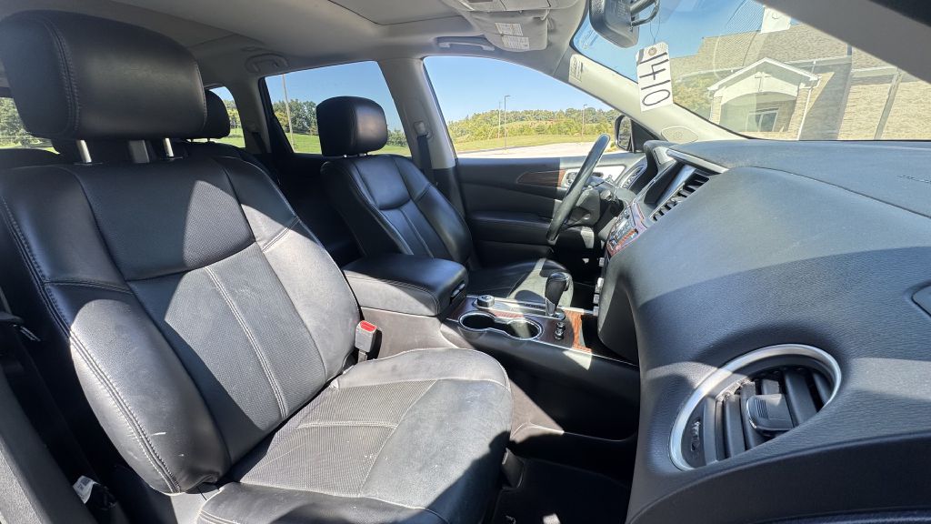 Photo 10 of this NISSAN PATHFINDER