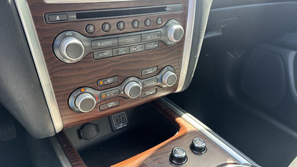Photo 14 of this NISSAN PATHFINDER