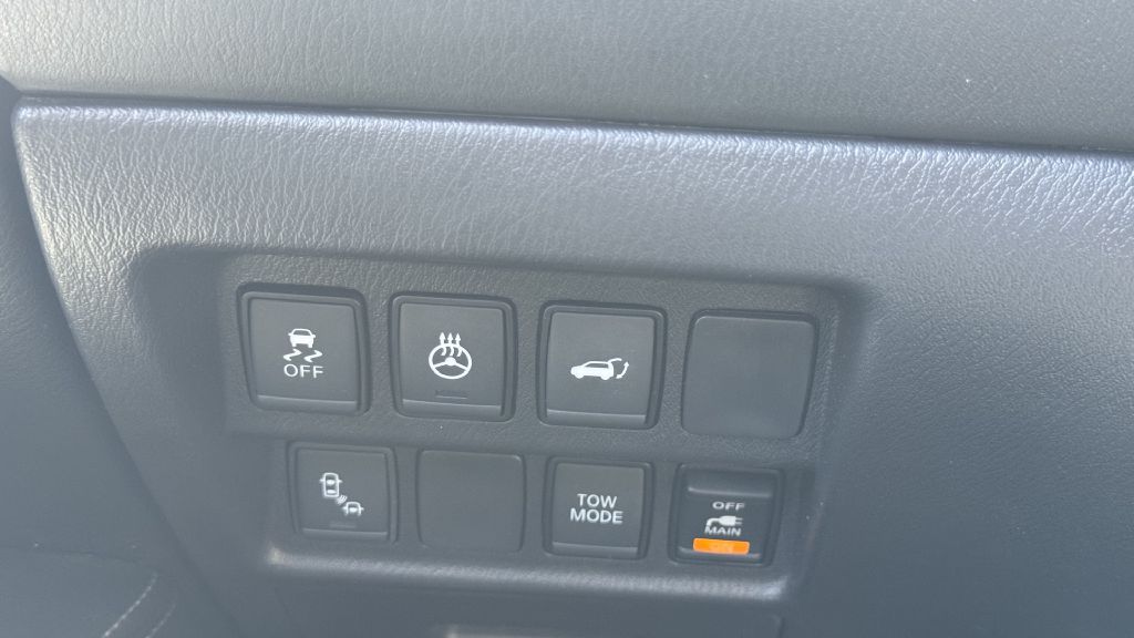 Photo 15 of this NISSAN PATHFINDER