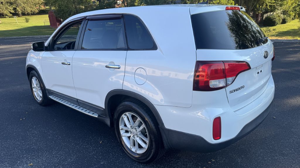 Photo 4 of this KIA SORENTO