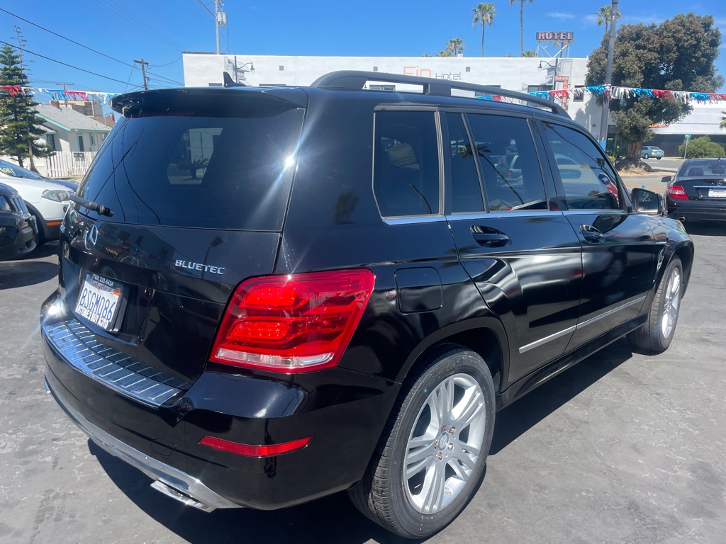Photo 5 of this MERCEDES-BENZ GLK