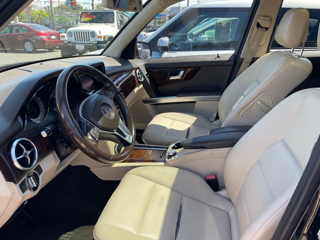 Photo 13 of this MERCEDES-BENZ GLK