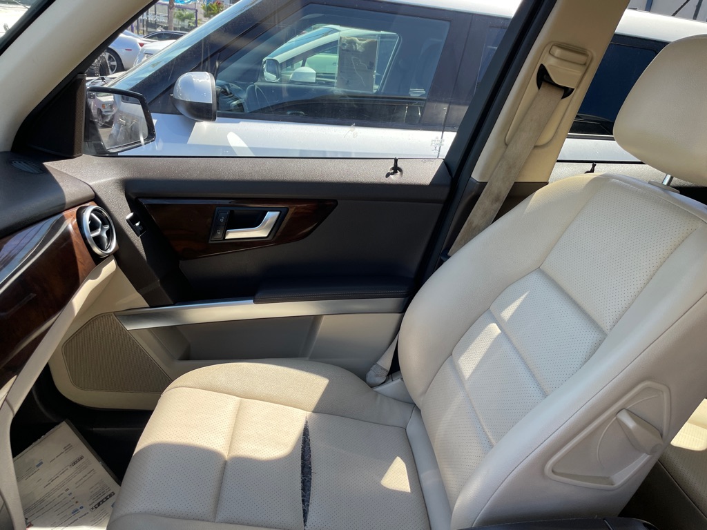 Photo 15 of this MERCEDES-BENZ GLK