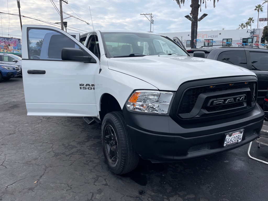 Photo 4 of this RAM 1500