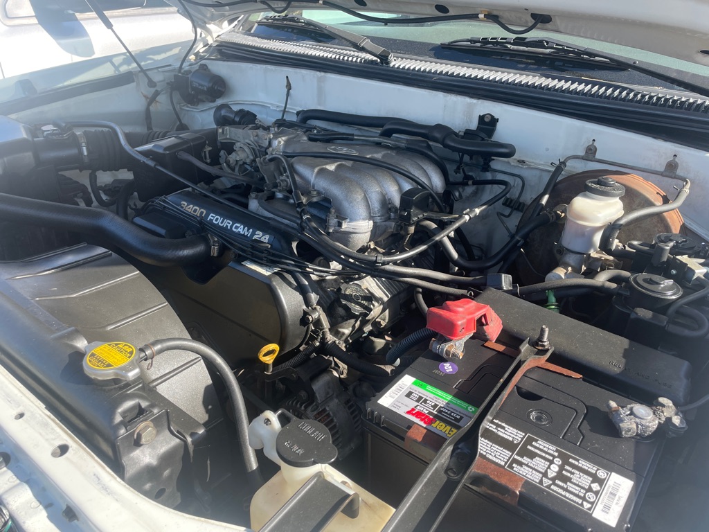 Photo 23 of this TOYOTA TUNDRA