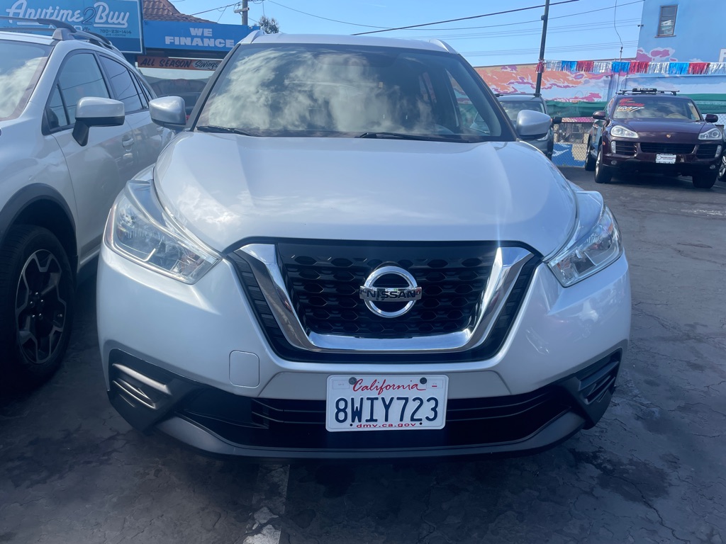 Photo 2 of this NISSAN KICKS