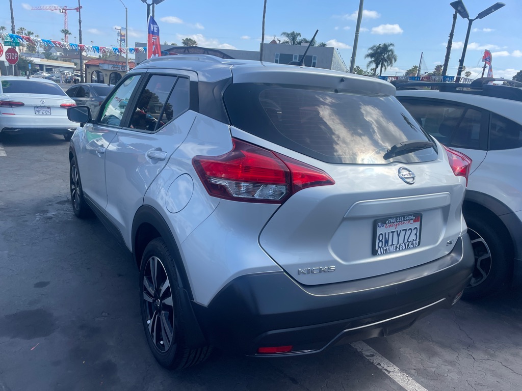 Photo 4 of this NISSAN KICKS