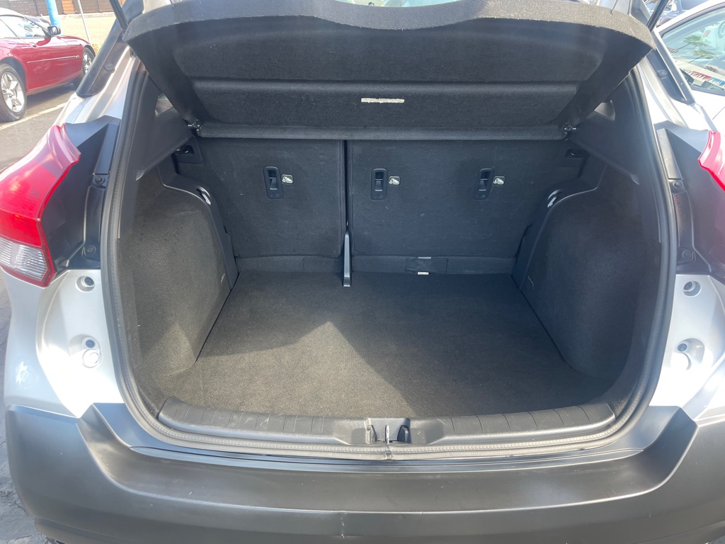 Photo 8 of this NISSAN KICKS