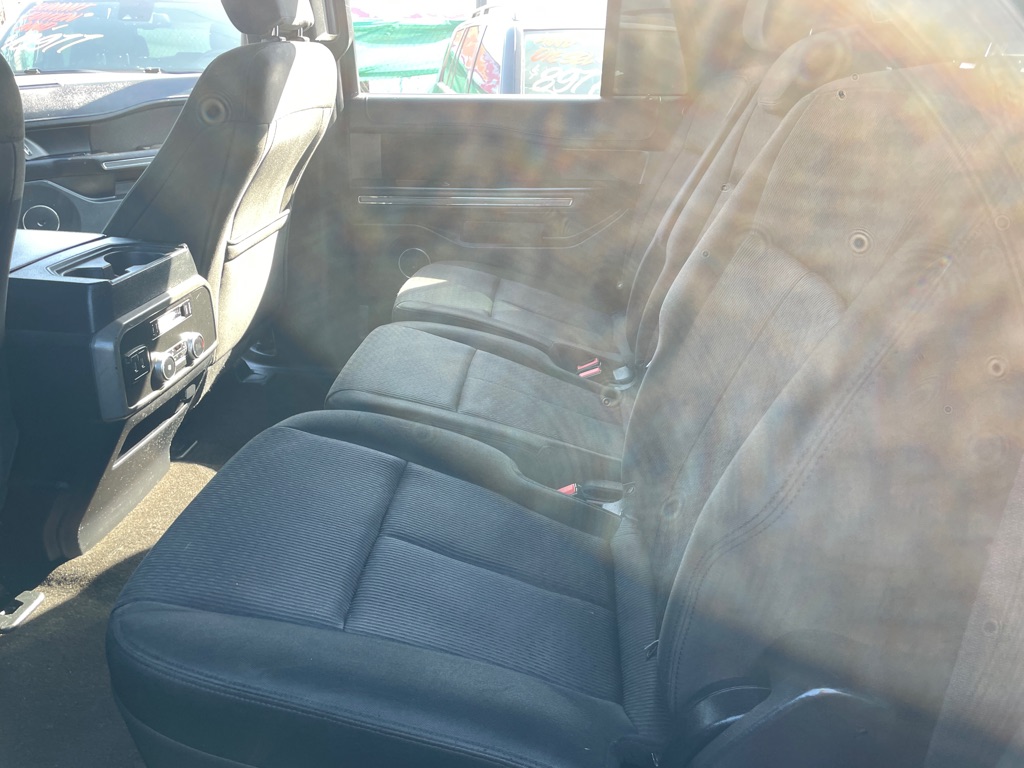 Photo 28 of this FORD EXPEDITION