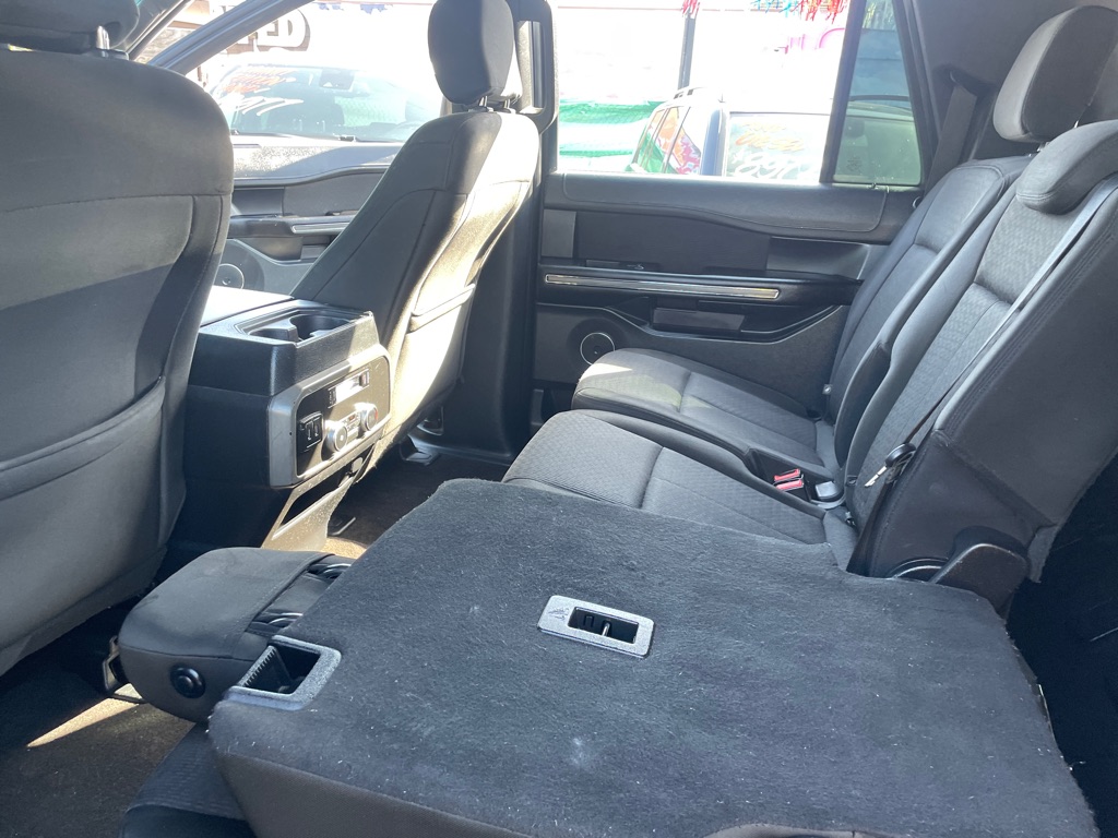 Photo 33 of this FORD EXPEDITION