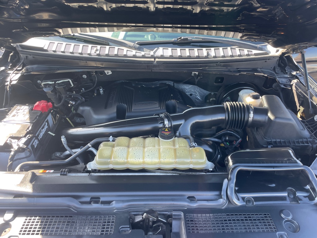 Photo 34 of this FORD EXPEDITION