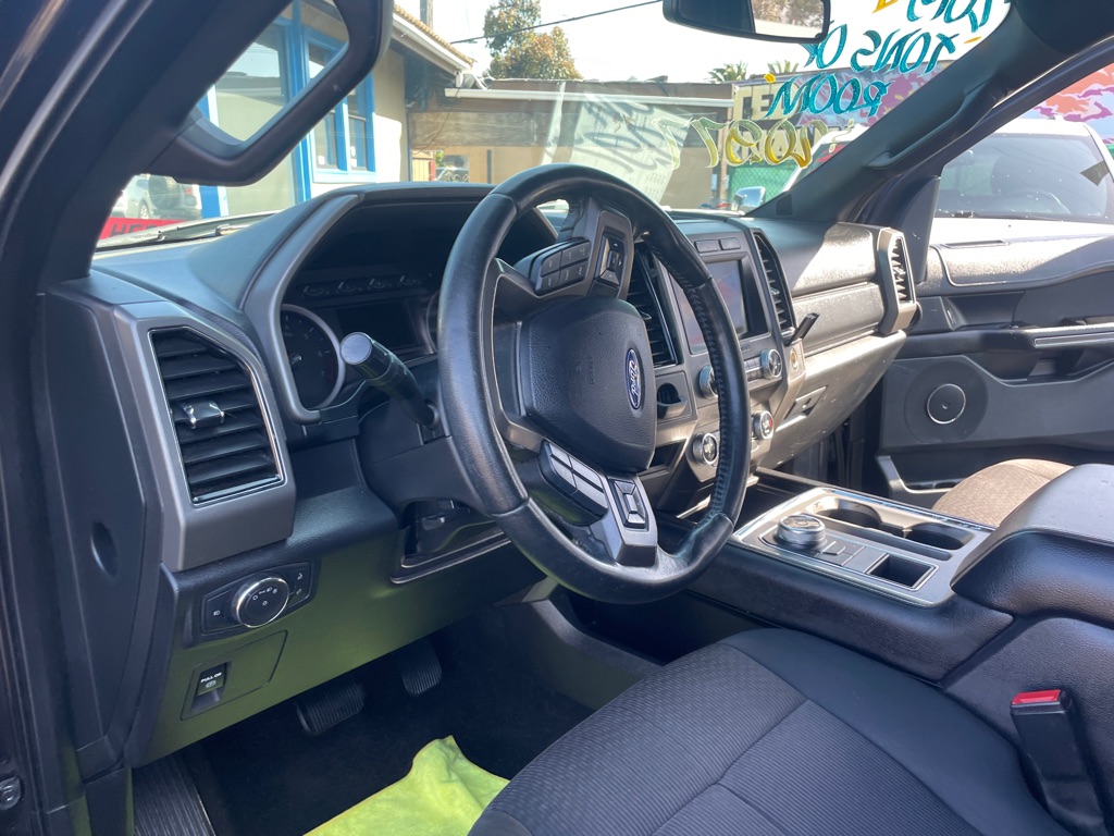 Photo 17 of this FORD EXPEDITION