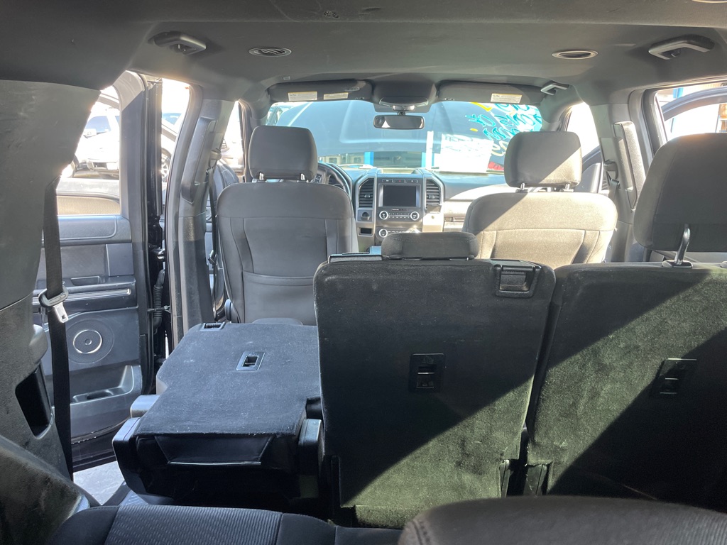 Photo 36 of this FORD EXPEDITION