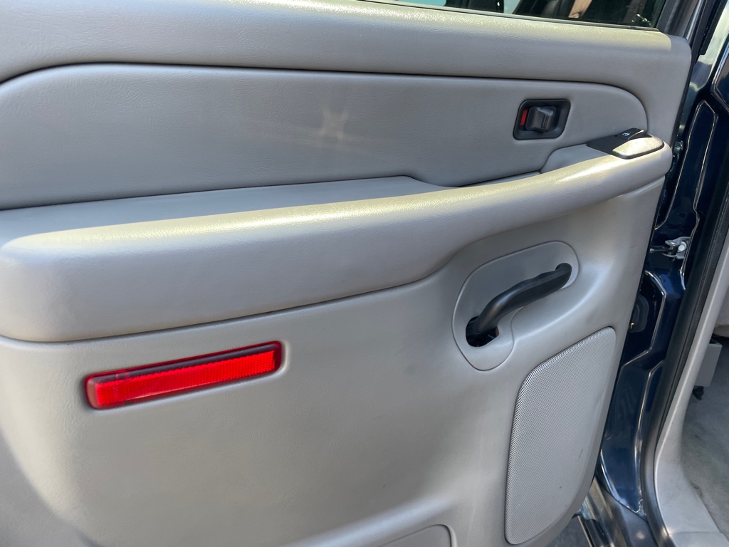 Photo 25 of this CHEVROLET AVALANCHE