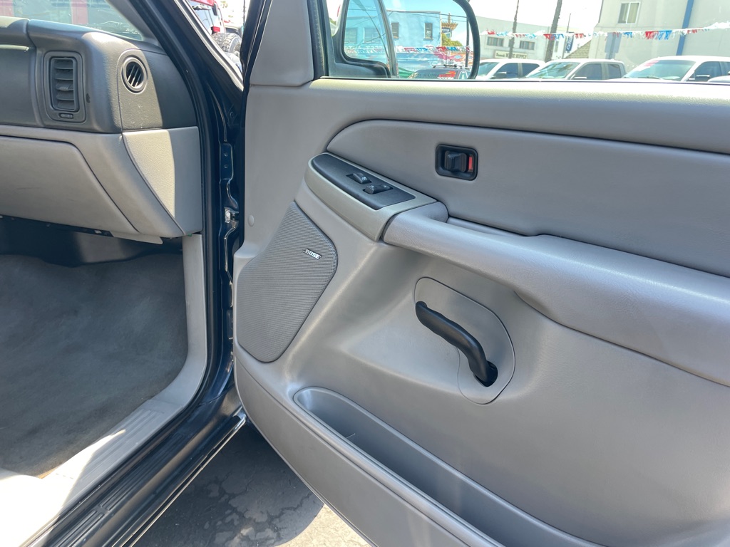 Photo 12 of this CHEVROLET AVALANCHE