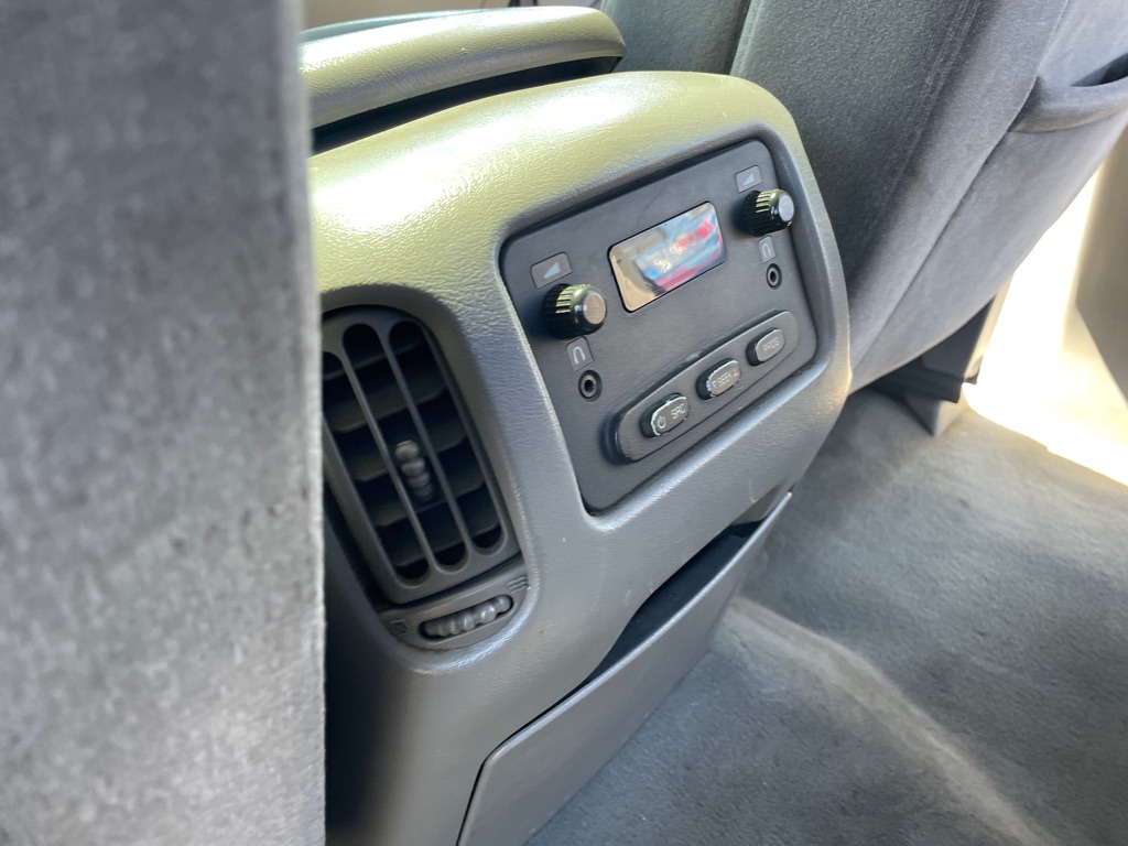 Photo 23 of this CHEVROLET AVALANCHE