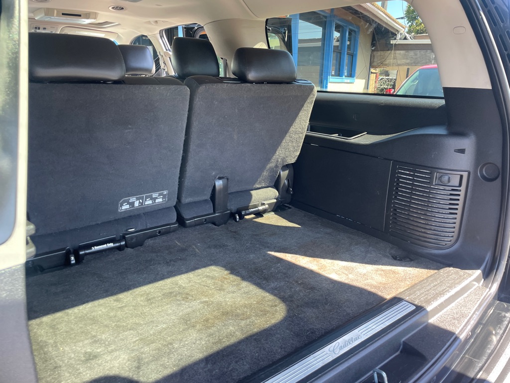 Photo 28 of this CADILLAC ESCALADE