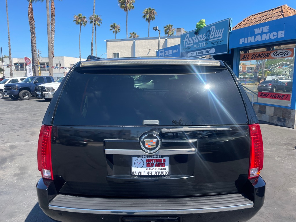 Photo 9 of this CADILLAC ESCALADE