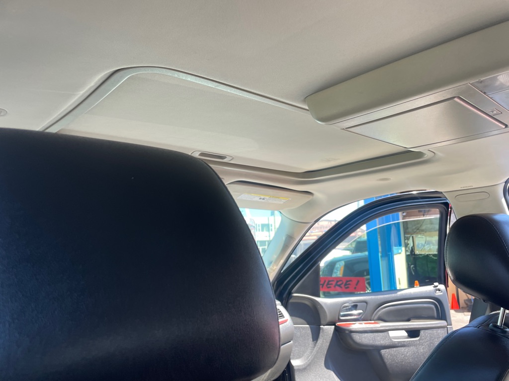 Photo 36 of this CADILLAC ESCALADE
