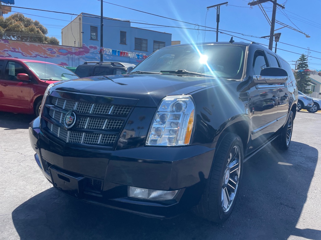 Photo 16 of this CADILLAC ESCALADE