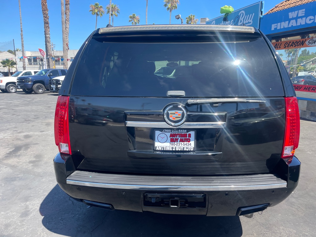 Photo 8 of this CADILLAC ESCALADE