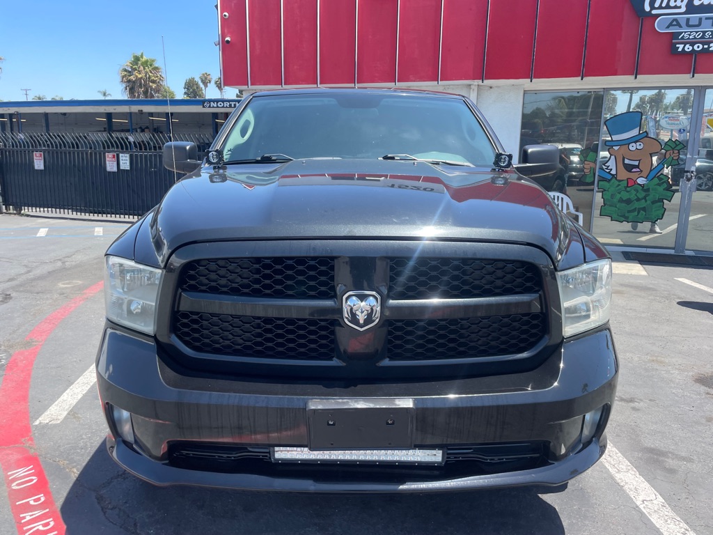 Photo 2 of this RAM 1500