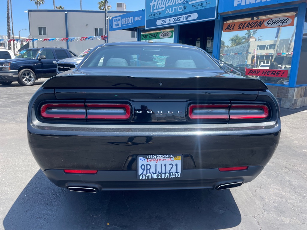Photo 6 of this DODGE CHALLENGER