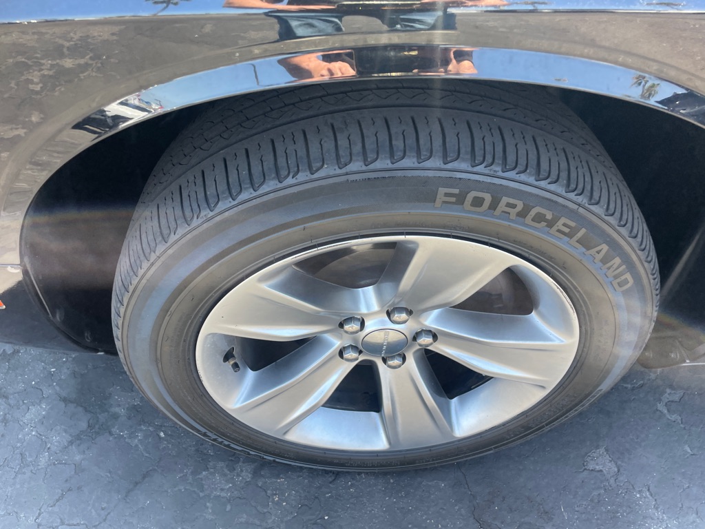 Photo 15 of this DODGE CHALLENGER