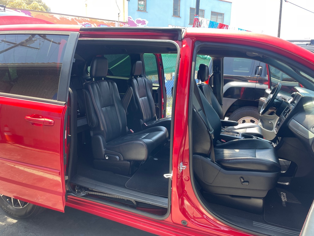 Photo 25 of this DODGE GRAND CARAVAN