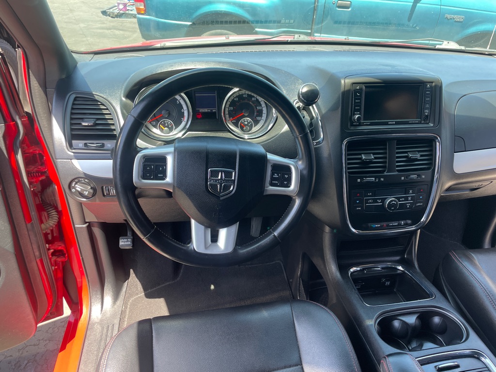 Photo 33 of this DODGE GRAND CARAVAN