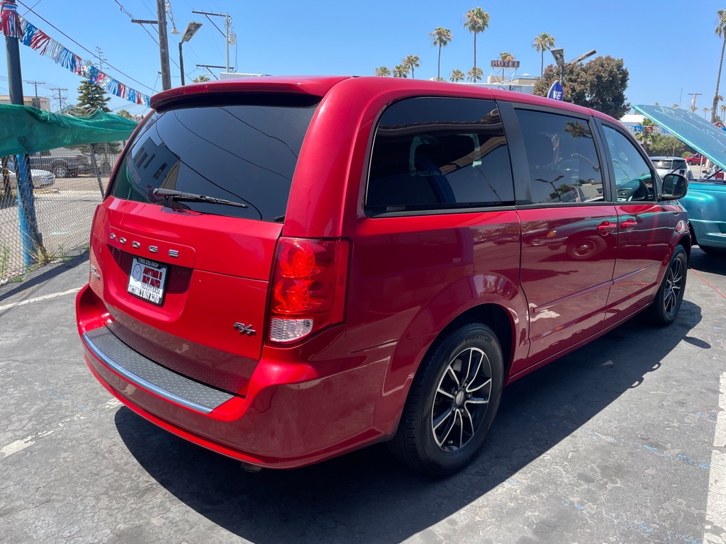 Photo 21 of this DODGE GRAND CARAVAN