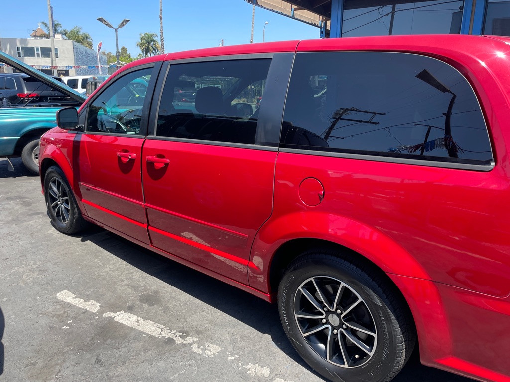 Photo 23 of this DODGE GRAND CARAVAN
