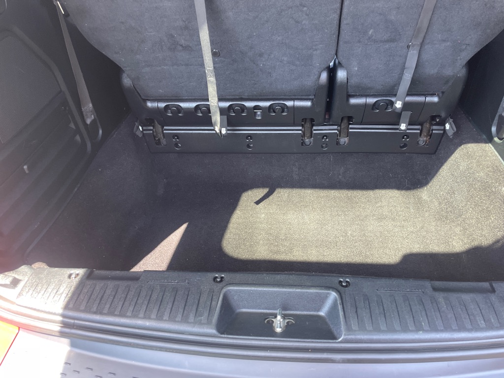 Photo 28 of this DODGE GRAND CARAVAN