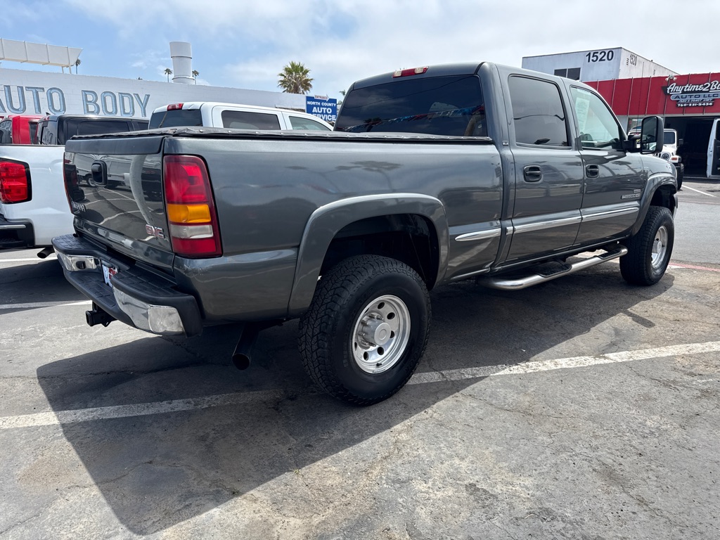 Photo 3 of this GMC SIERRA