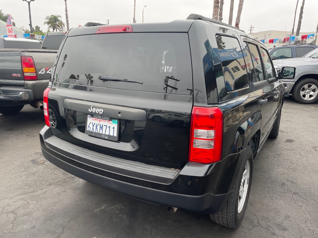 Photo 6 of this JEEP PATRIOT