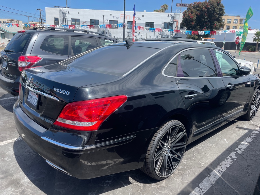 Photo 5 of this HYUNDAI EQUUS