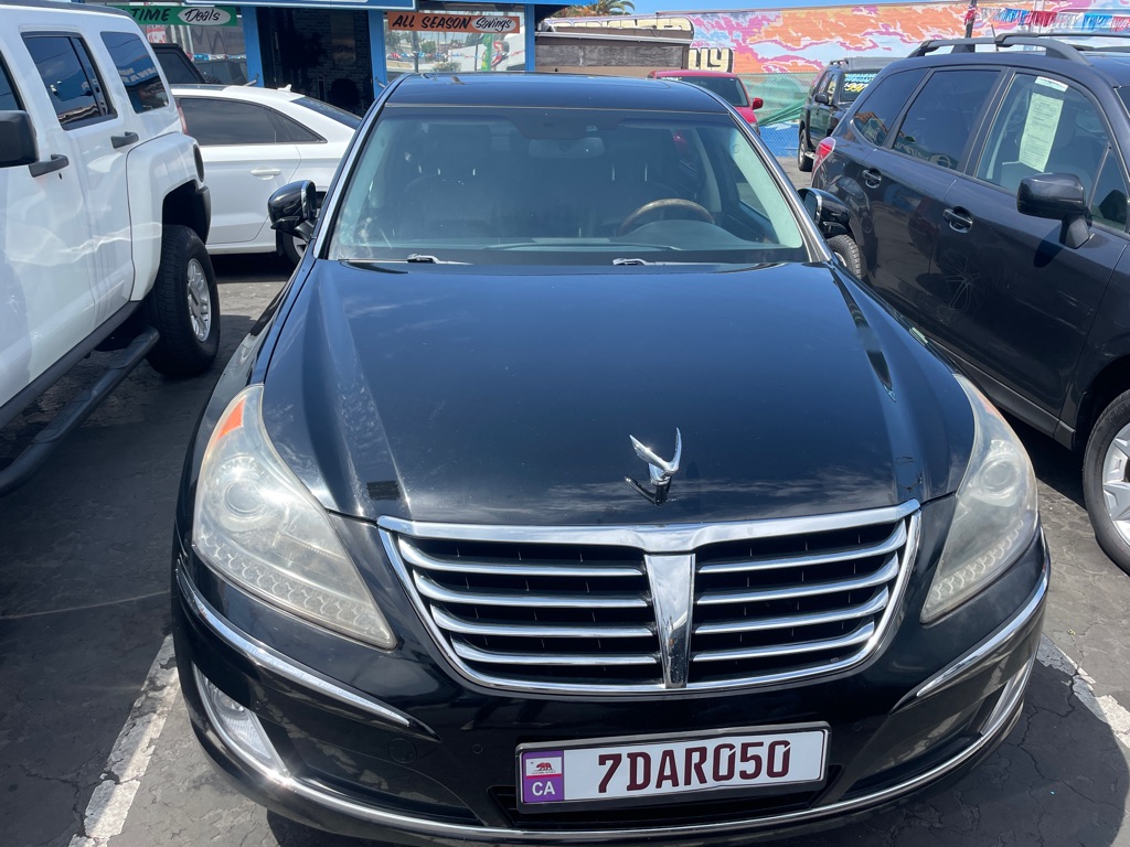 Photo 4 of this HYUNDAI EQUUS