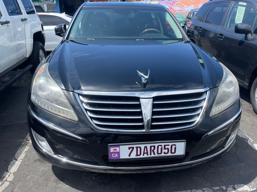 Photo 3 of this HYUNDAI EQUUS