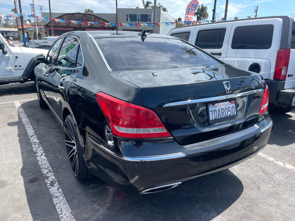 Photo 7 of this HYUNDAI EQUUS
