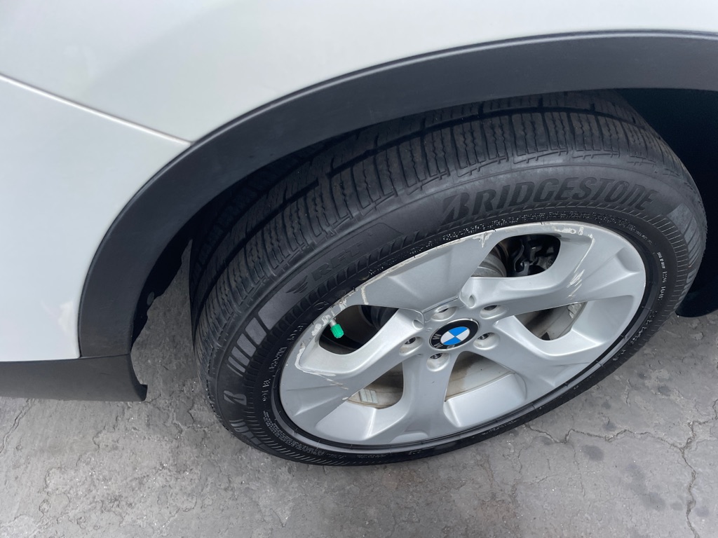 Photo 32 of this BMW X1