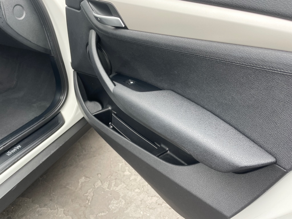 Photo 33 of this BMW X1