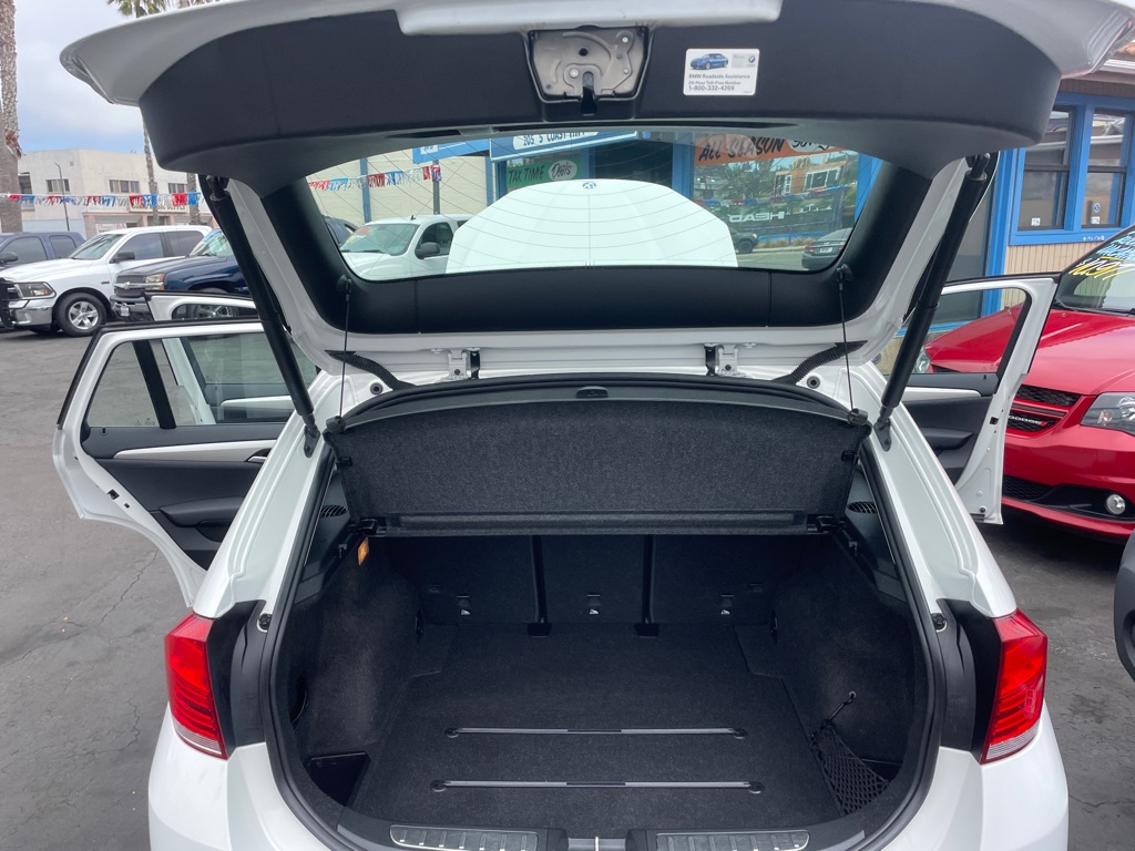 Photo 29 of this BMW X1