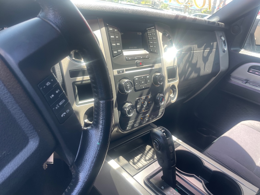 Photo 15 of this FORD EXPEDITION