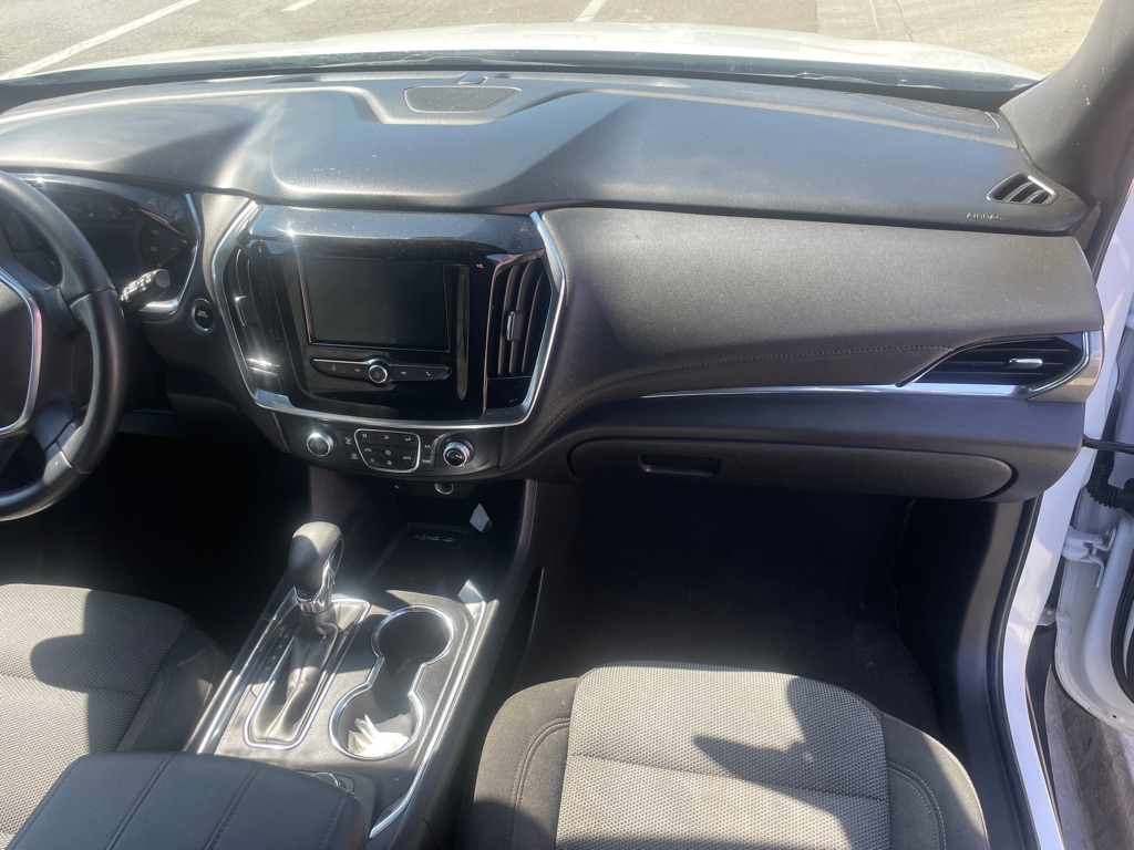 Photo 8 of this CHEVROLET TRAVERSE